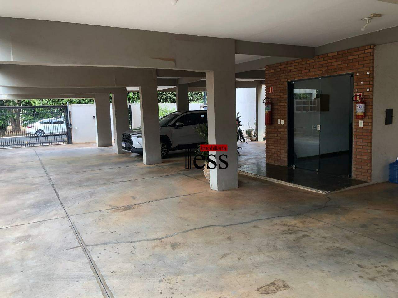 Apartamento com 3 quartos para aluguel, 100m² — foto 3 de 29