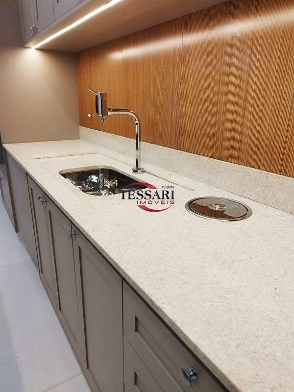 Casa de Condomínio com 3 quartos à venda, 225m² — foto 5 de 25