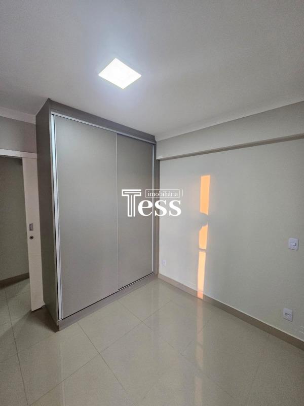 Apartamento com 3 quartos para aluguel, 90m² — foto 13 de 15