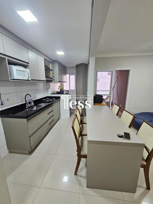 Apartamento com 3 quartos para aluguel, 90m² — foto 4 de 15