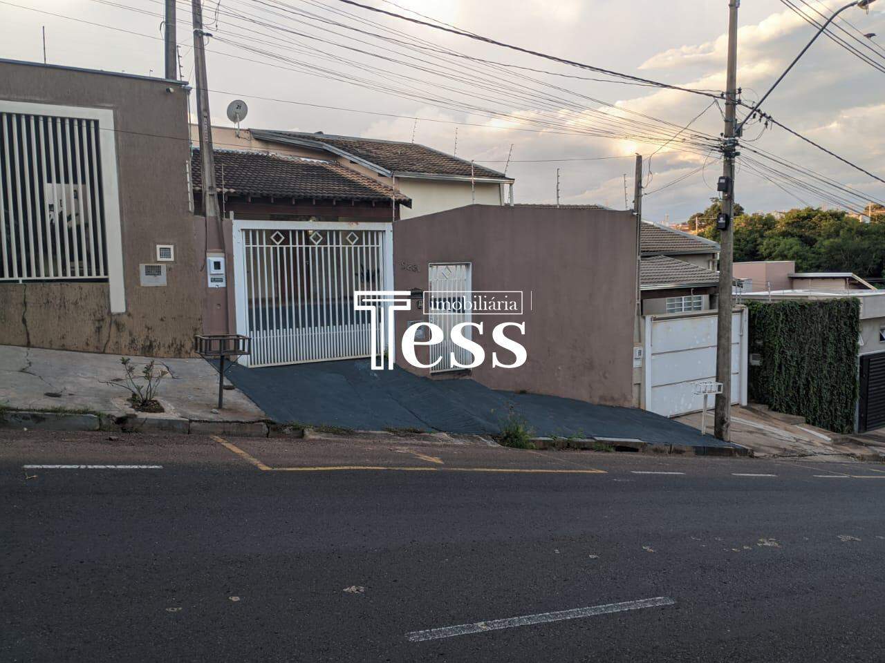 Casa com 2 quartos à venda, 145m² — foto 1 de 17
