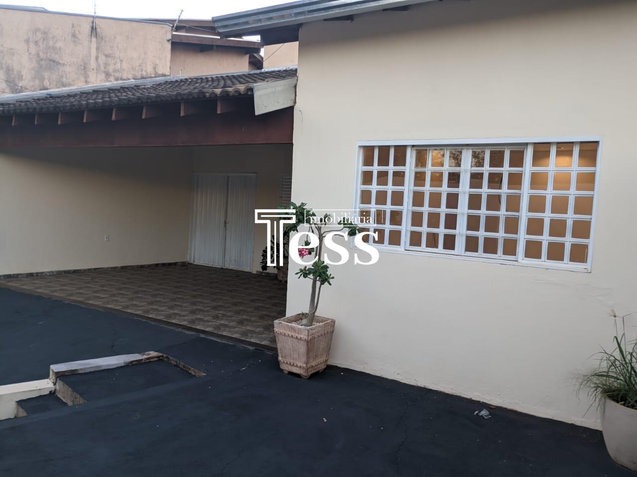Casa com 2 quartos à venda, 145m² — foto 2 de 17
