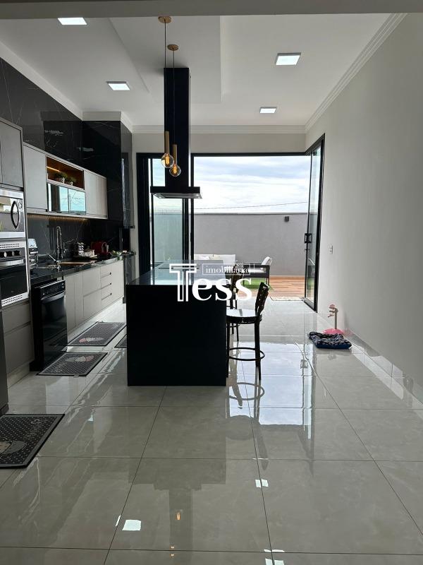 Casa de Condomínio com 3 quartos à venda, 146m² — foto 2 de 16