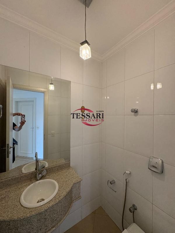 Apartamento com 4 quartos para aluguel, 330m² — foto 10 de 28