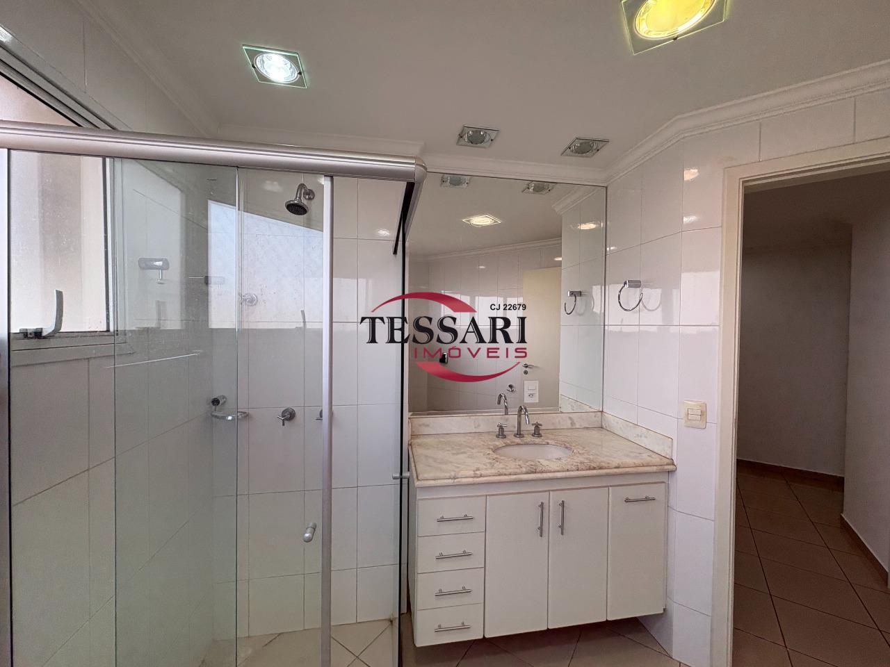 Apartamento com 4 quartos para aluguel, 330m² — foto 27 de 28
