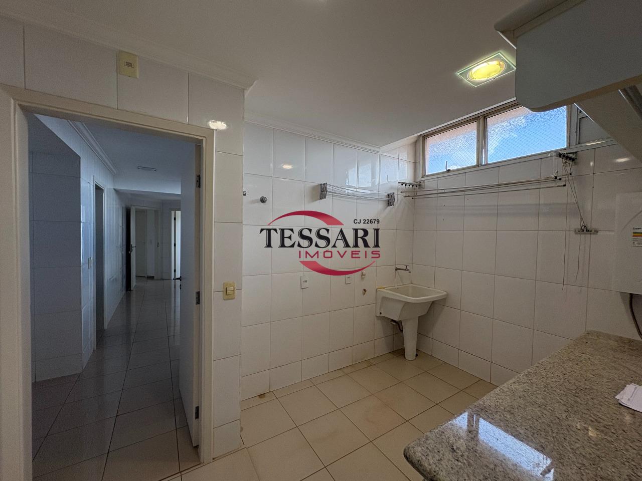 Apartamento com 4 quartos para aluguel, 330m² — foto 15 de 28