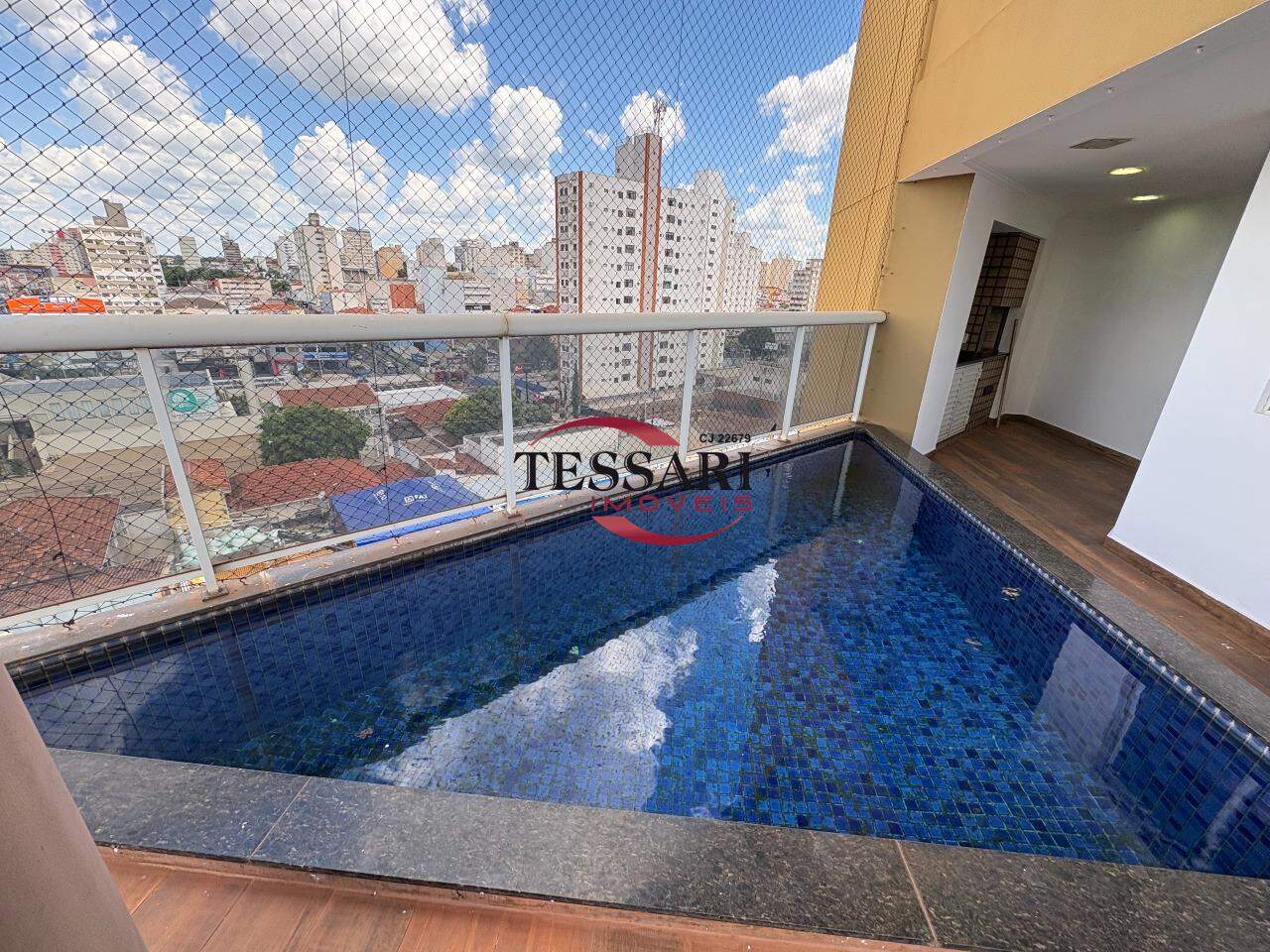 Apartamento com 4 quartos para aluguel, 330m² — foto 1 de 28