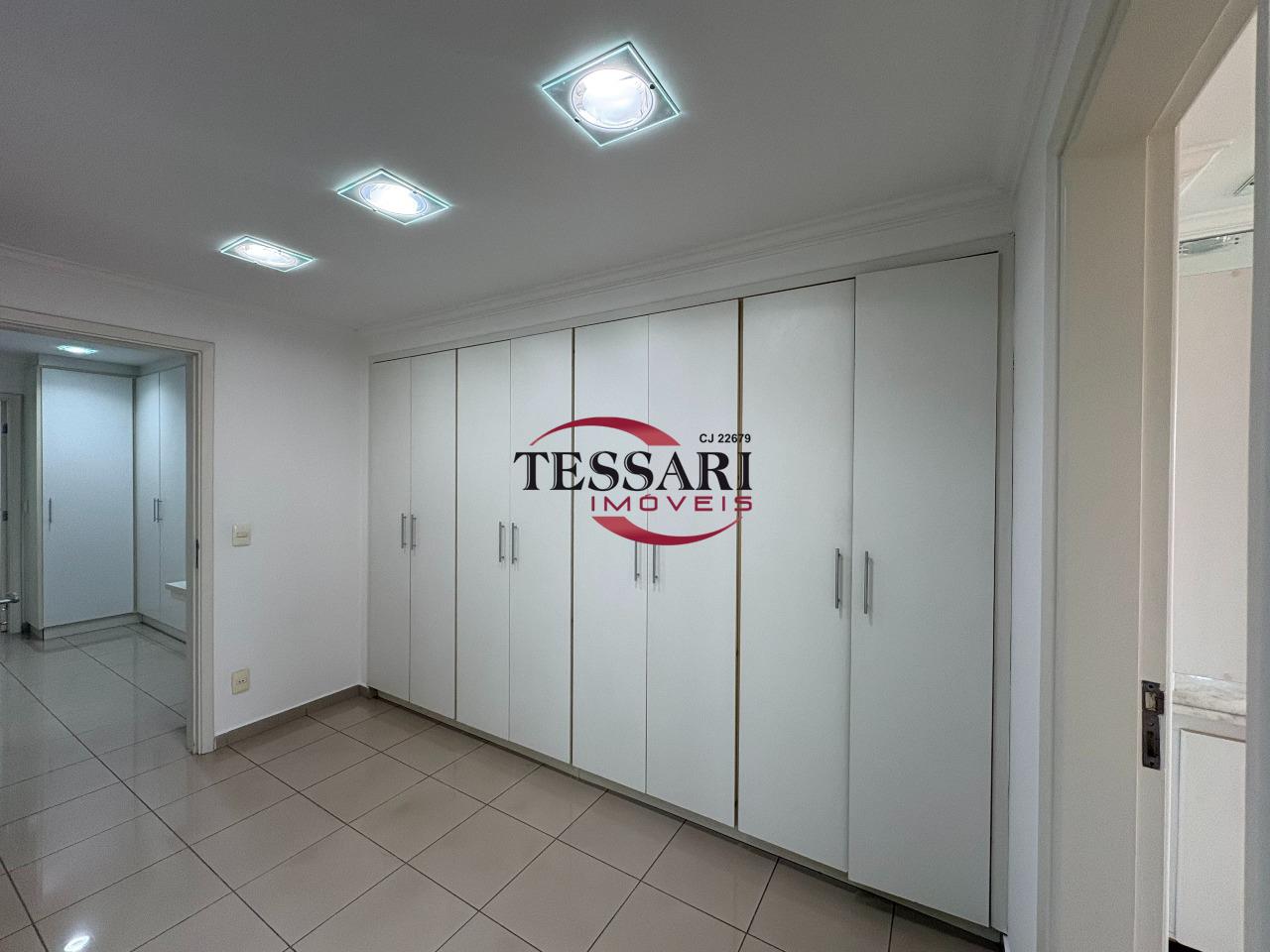 Apartamento com 4 quartos para aluguel, 330m² — foto 21 de 28