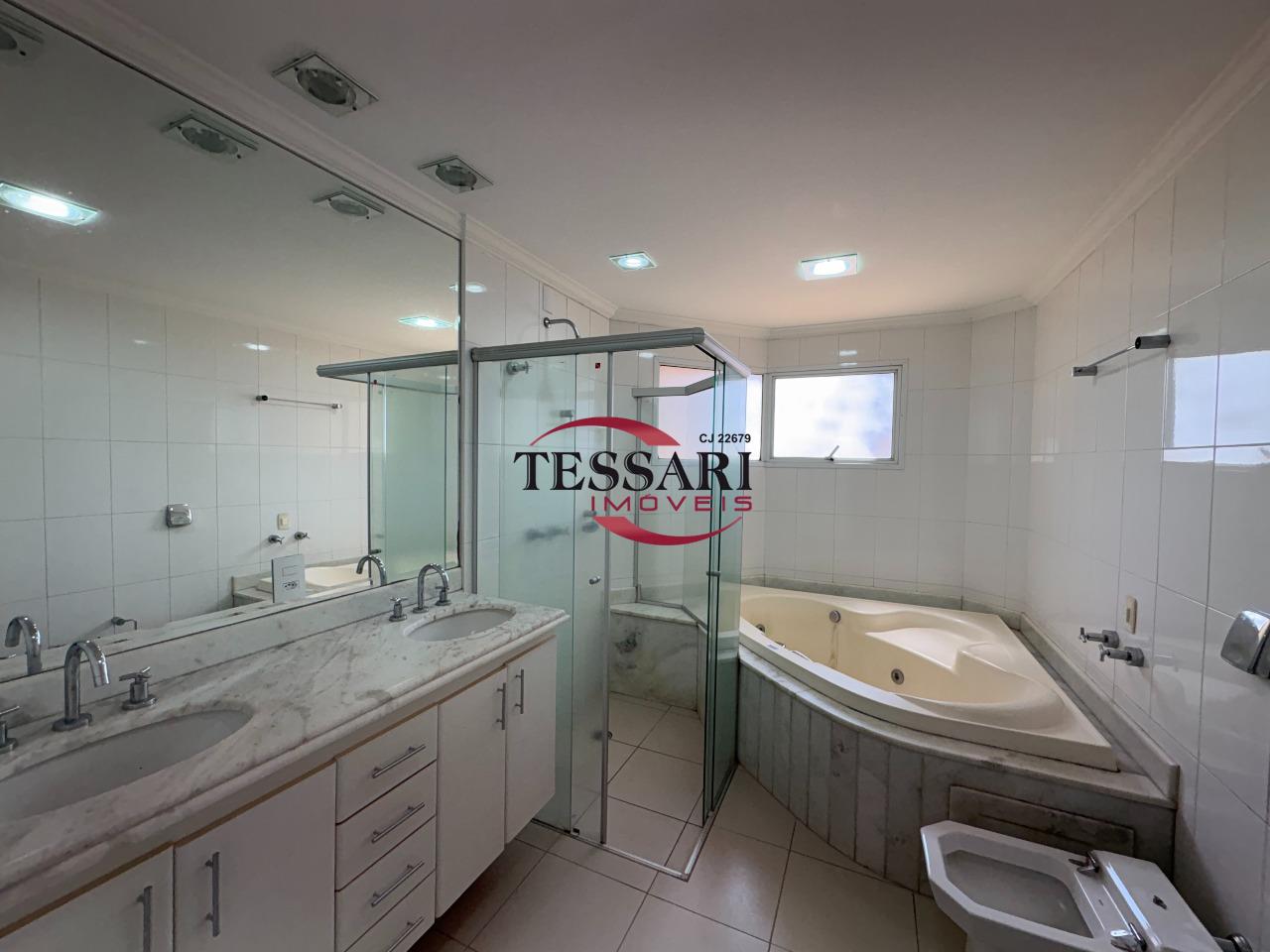 Apartamento com 4 quartos para aluguel, 330m² — foto 22 de 28