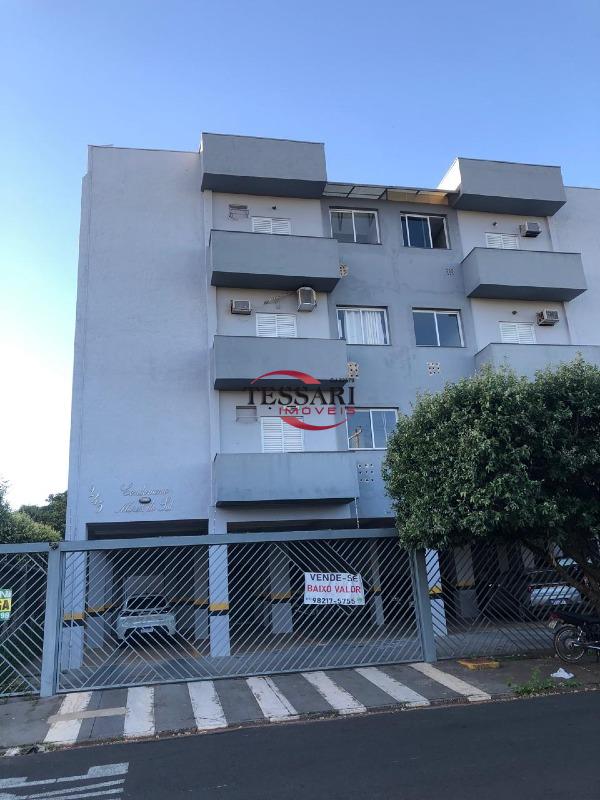 Apartamento com 3 quartos para aluguel, 80m² — foto 2 de 16
