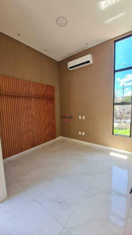 Casa com 3 quartos à venda, 135m² — foto 4 de 27