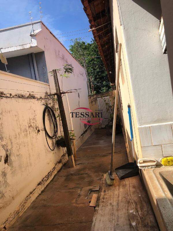 Casa com 3 quartos à venda, 220m² — foto 17 de 20