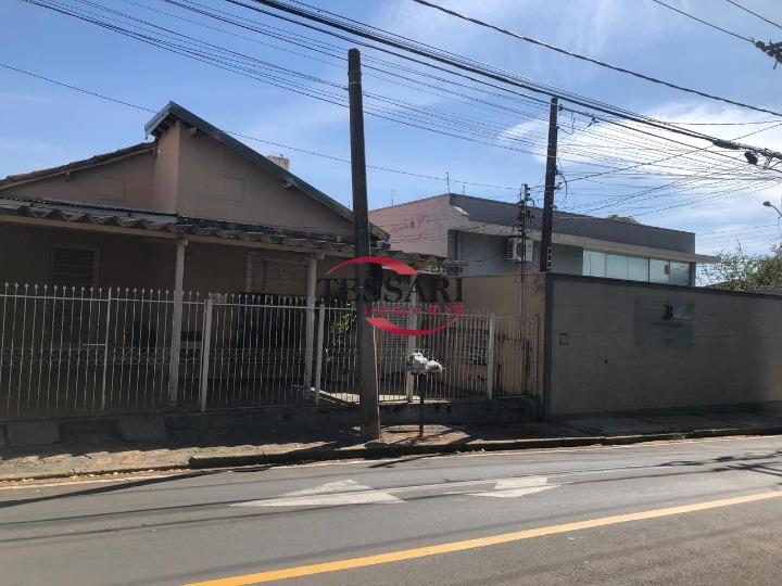 Casa com 3 quartos à venda, 220m² — foto 2 de 20
