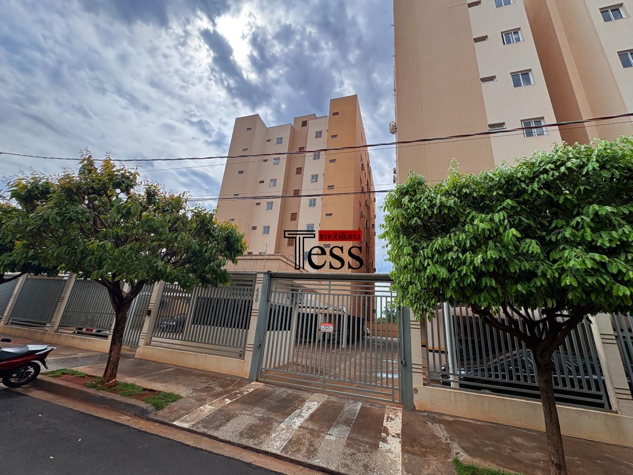 Apartamento com 2 quartos para aluguel, 80m² — foto 2 de 27