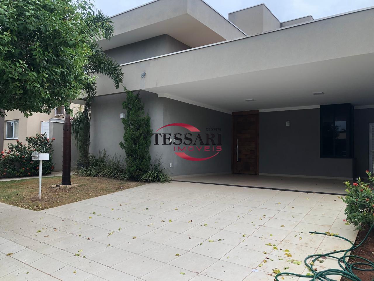 Casa de Condomínio com 3 quartos à venda, 230m² — foto 2 de 29