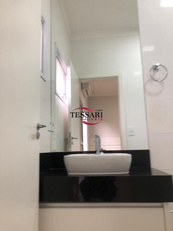 Casa de Condomínio com 3 quartos à venda, 230m² — foto 21 de 29