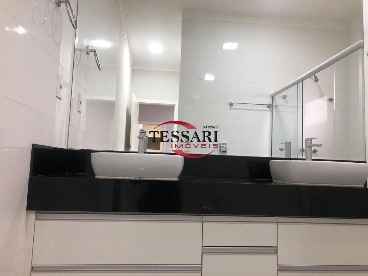 Casa de Condomínio com 3 quartos à venda, 230m² — foto 12 de 29