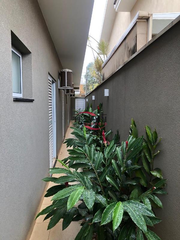 Casa de Condomínio com 3 quartos à venda, 230m² — foto 23 de 29