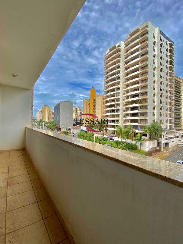 Apartamento com 3 quartos à venda, 150m² — foto 14 de 22