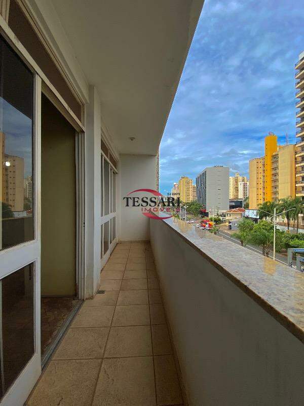 Apartamento com 3 quartos à venda, 150m² — foto 13 de 22