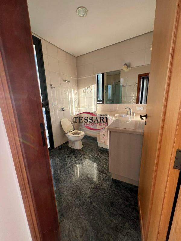 Apartamento com 5 quartos para aluguel, 350m² — foto 23 de 29