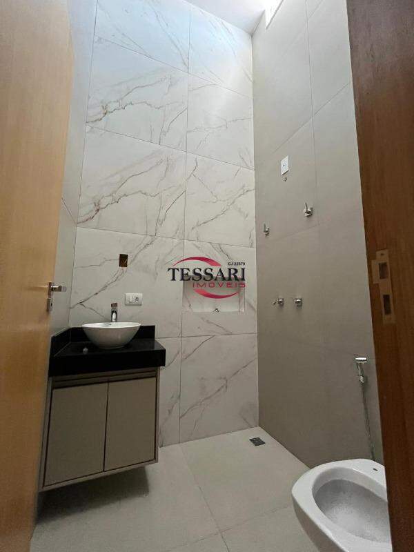 Casa com 3 quartos à venda, 132m² — foto 20 de 27