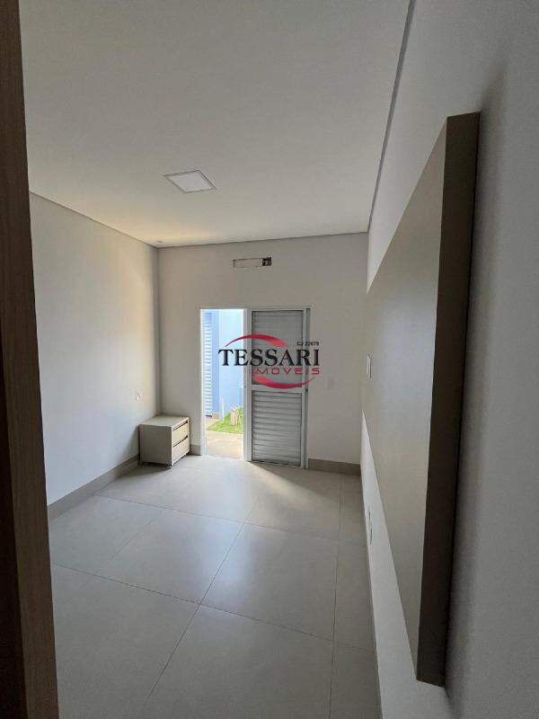 Casa com 3 quartos à venda, 132m² — foto 10 de 27