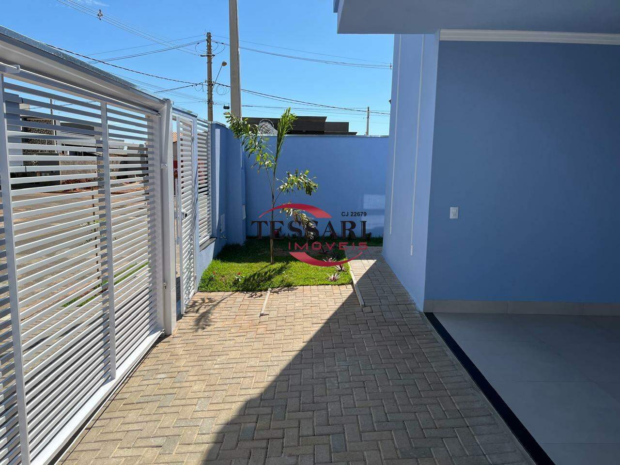 Casa com 3 quartos à venda, 132m² — foto 3 de 27