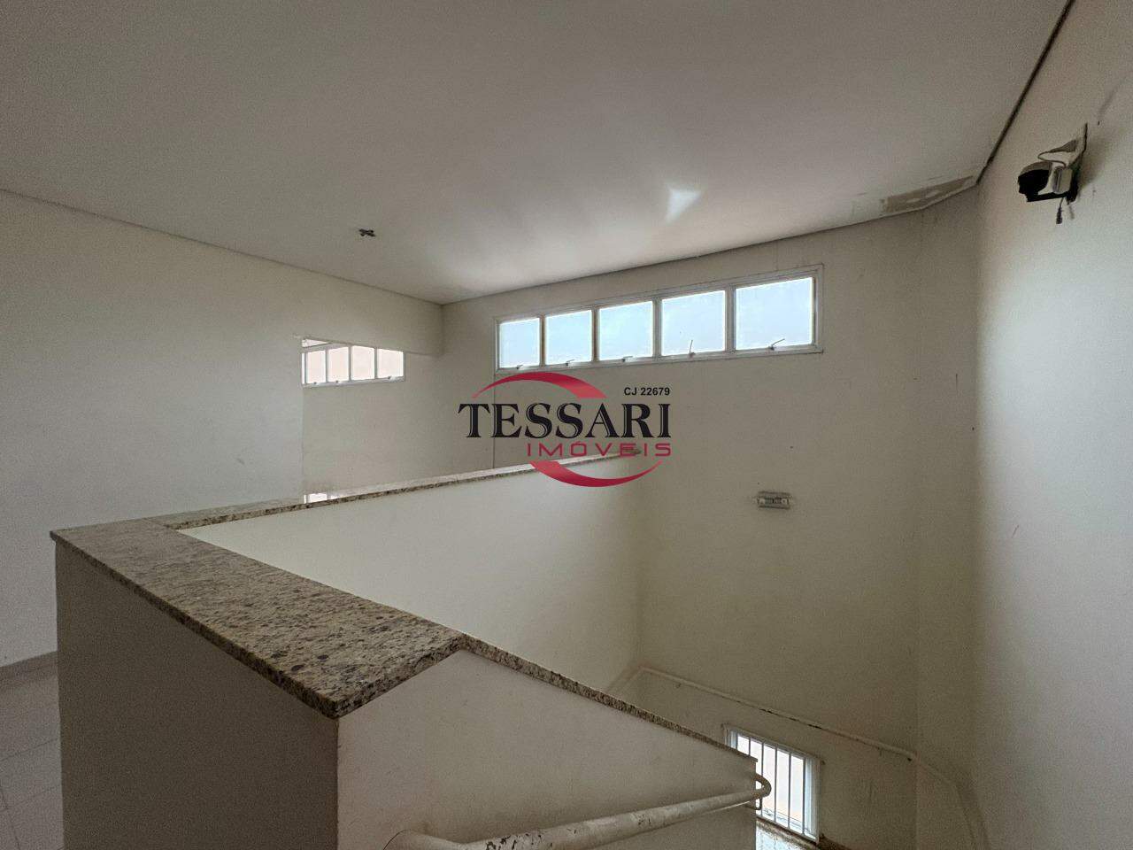 Loja / Salão / Ponto Comercial para aluguel, 300m² — foto 13 de 25