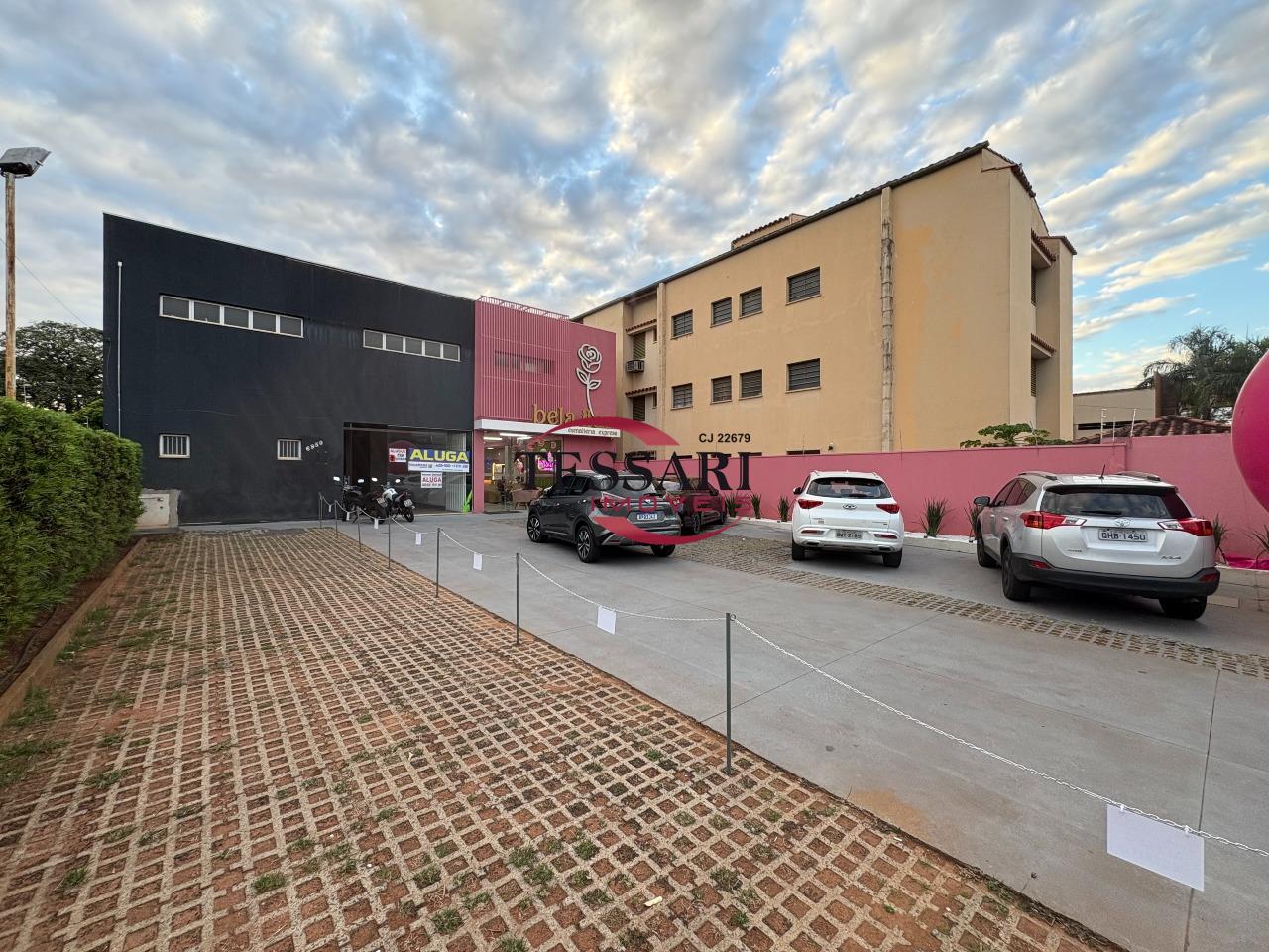 Loja / Salão / Ponto Comercial para aluguel, 300m² — foto 1 de 25