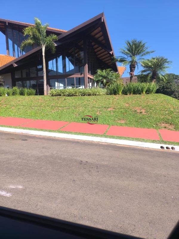 Casa de Condomínio com 4 quartos à venda, 290m² — foto 2 de 20