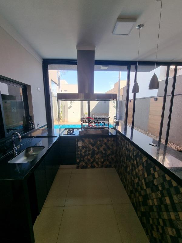 Casa de Condomínio com 4 quartos à venda, 290m² — foto 17 de 20