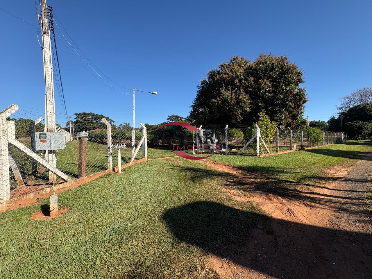 Fazenda / Sítio / Chácara com 2 quartos à venda, 240m² — foto 2 de 29
