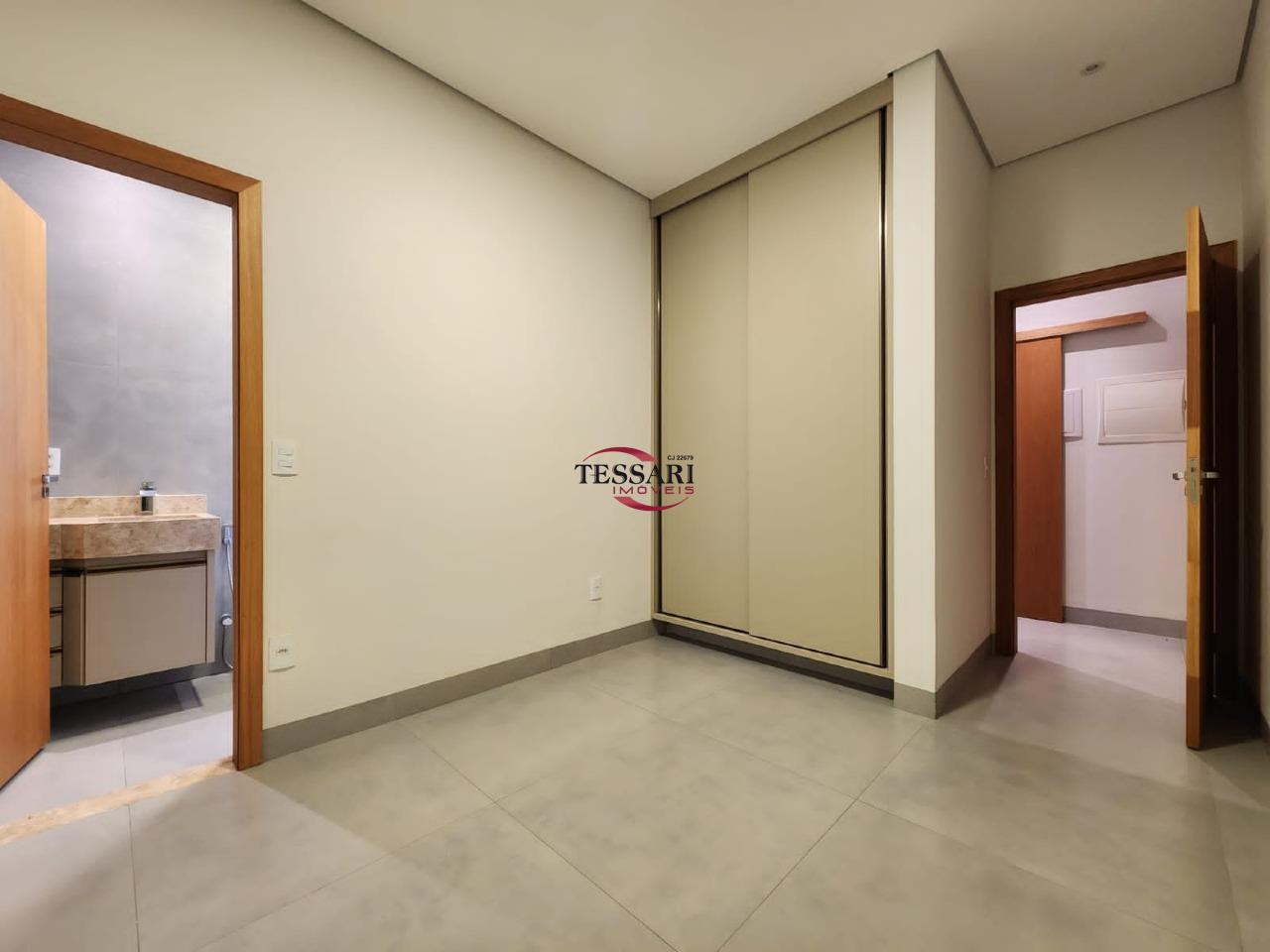 Casa de Condomínio com 3 quartos à venda, 200m² — foto 15 de 26