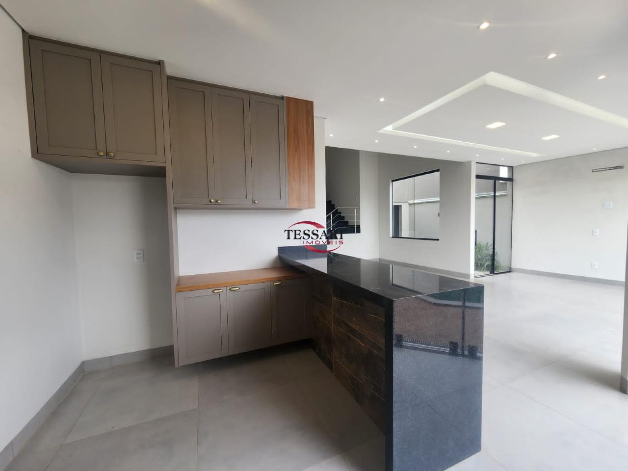 Casa de Condomínio com 3 quartos à venda, 200m² — foto 11 de 26