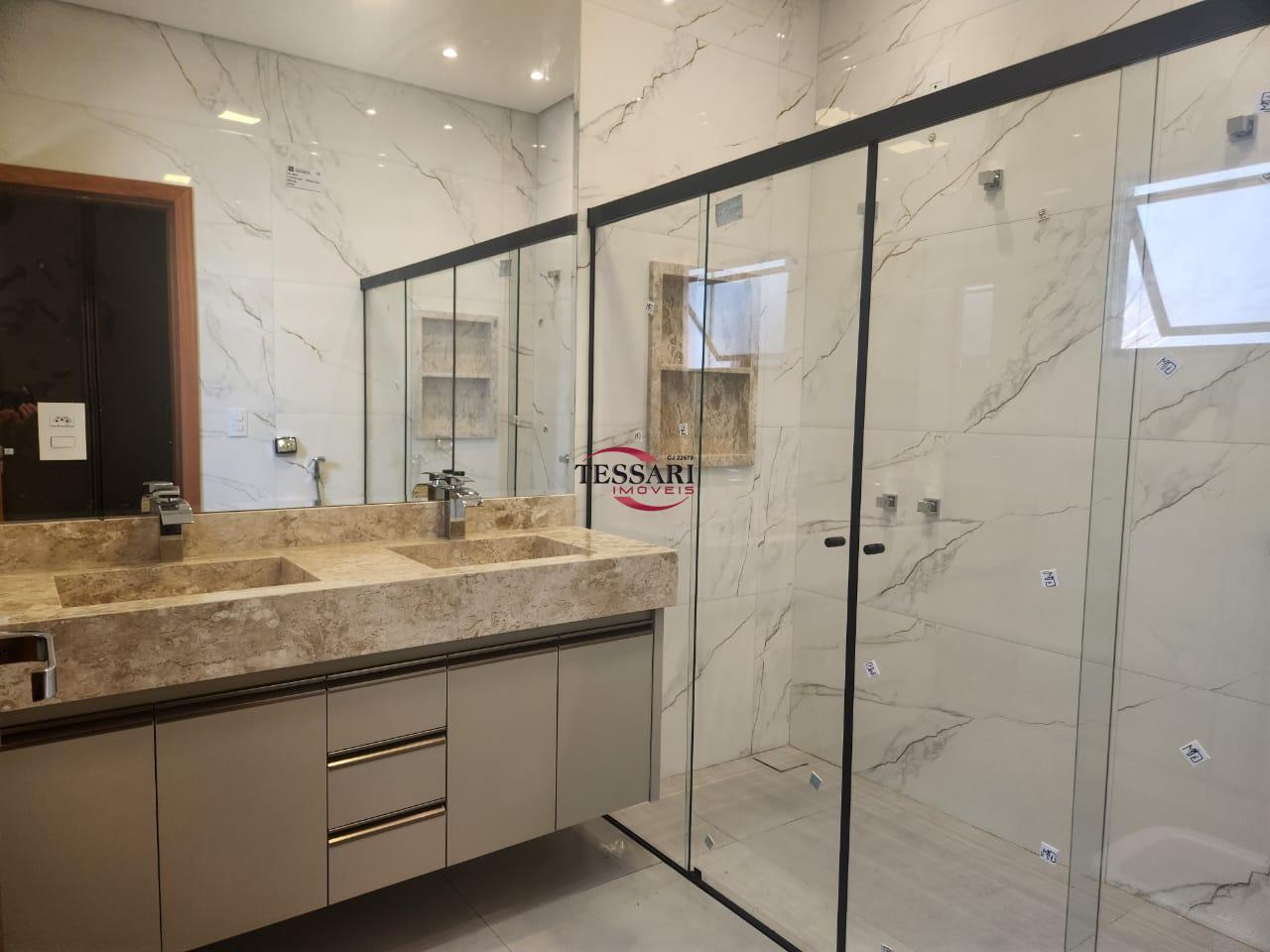 Casa de Condomínio com 3 quartos à venda, 200m² — foto 16 de 26