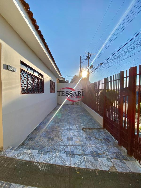 Casa com 3 quartos à venda, 90m² — foto 2 de 20