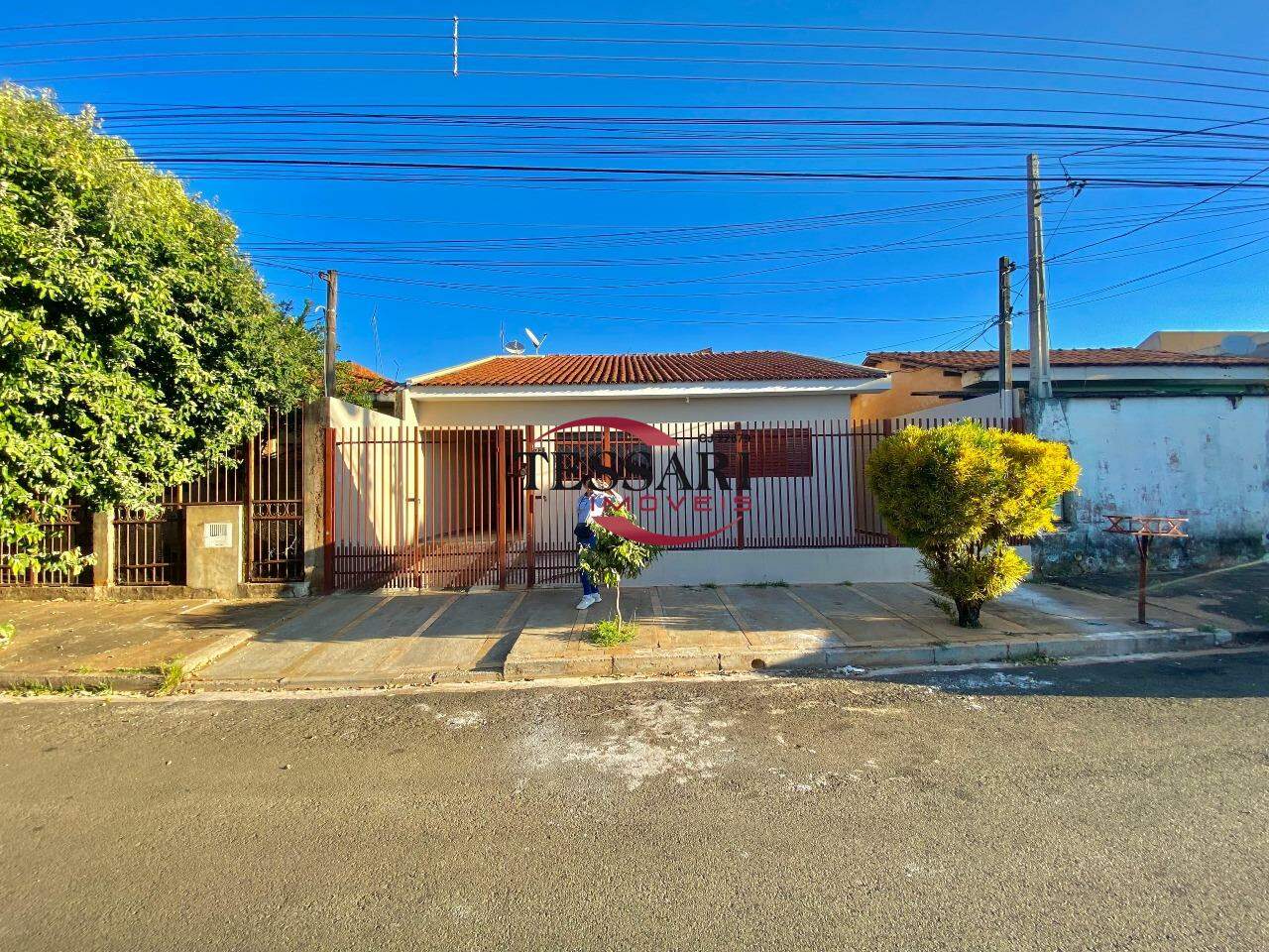 Casa com 3 quartos à venda, 90m² — foto 1 de 20