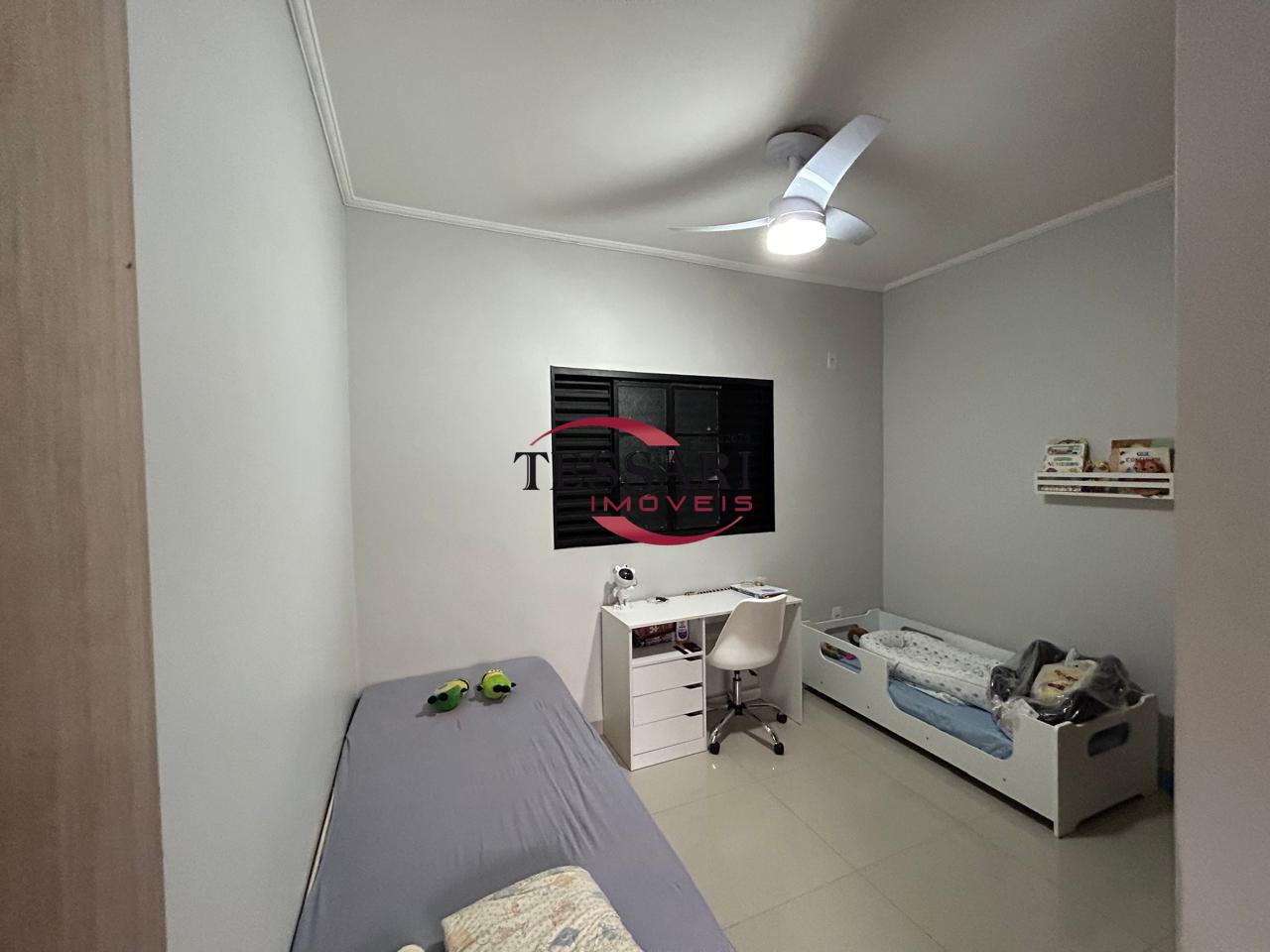 Casa com 3 quartos à venda, 290m² — foto 23 de 27