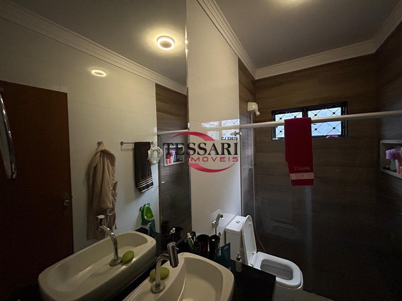 Casa com 3 quartos à venda, 290m² — foto 16 de 27
