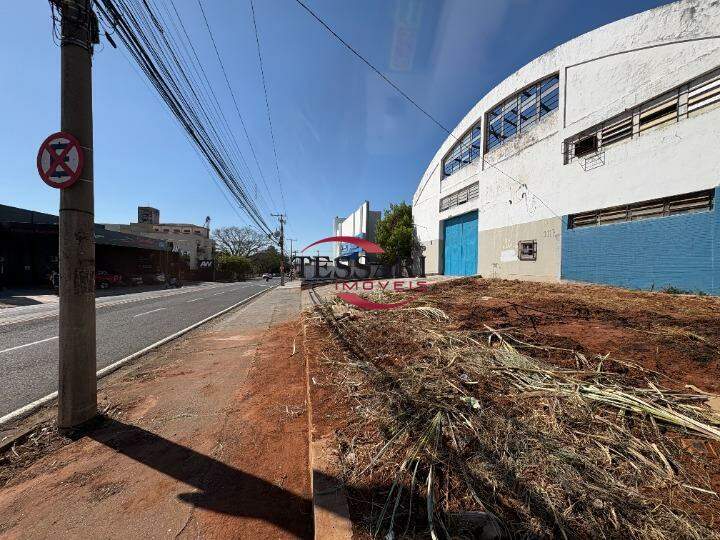 Loja / Salão / Ponto Comercial à venda, 900m² — foto 4 de 19