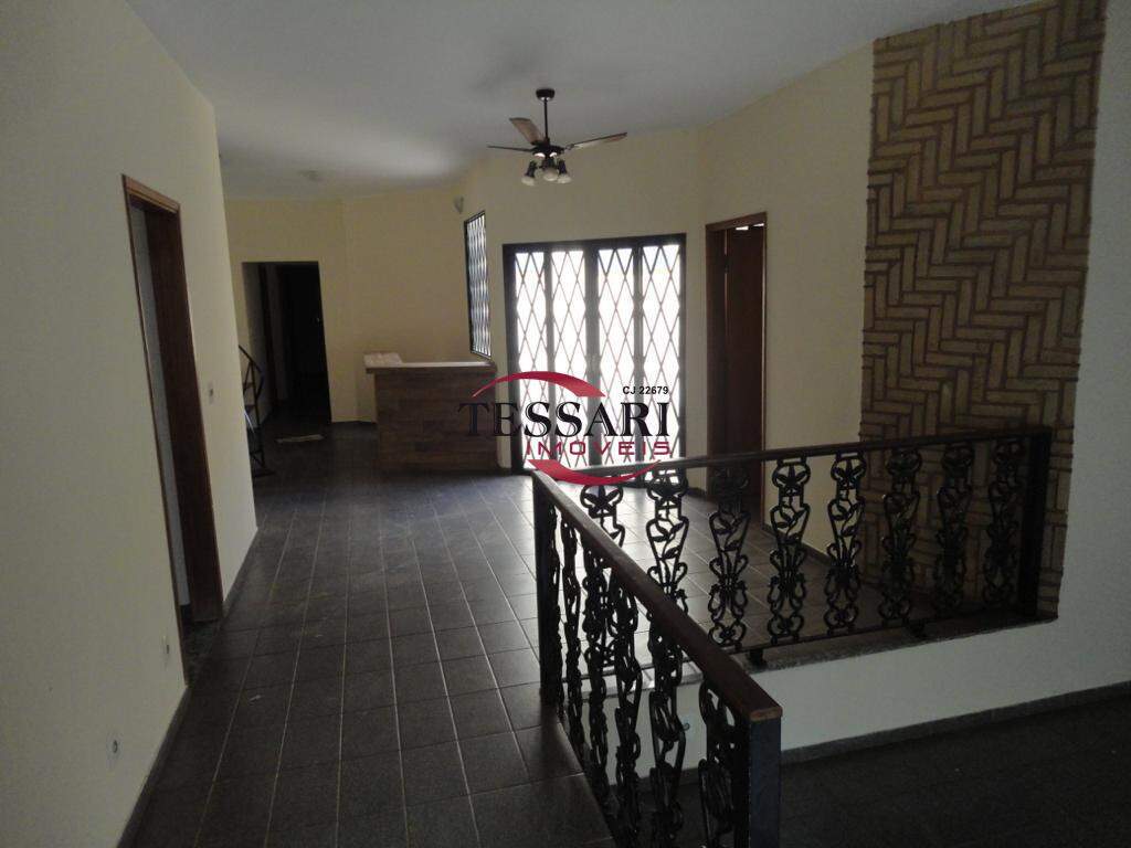 Casa com 3 quartos à venda, 230m² — foto 11 de 23