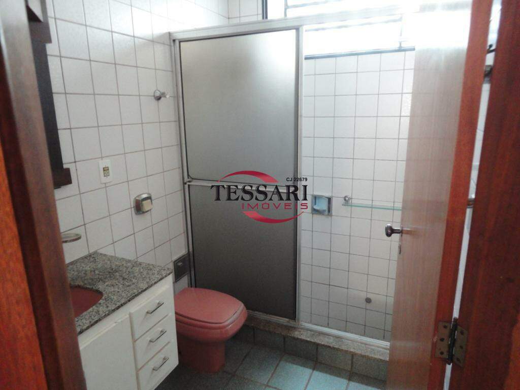 Casa com 3 quartos à venda, 230m² — foto 14 de 23