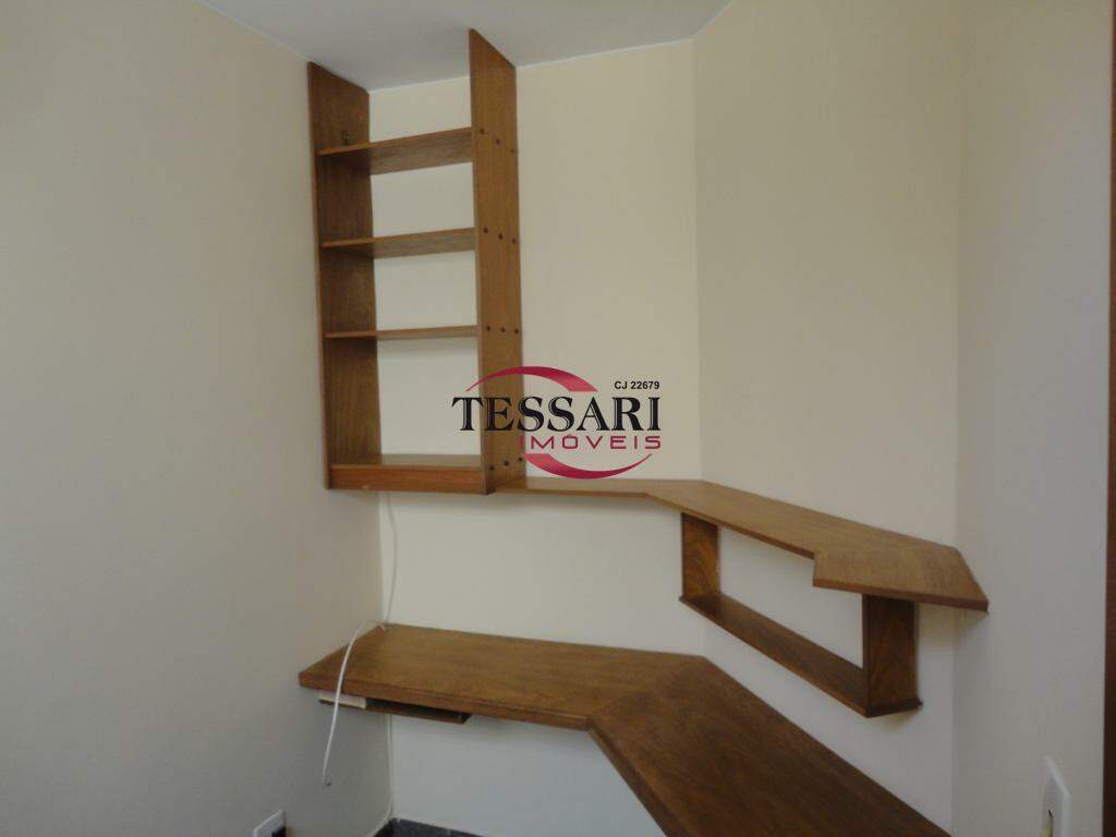 Casa com 3 quartos à venda, 230m² — foto 12 de 23