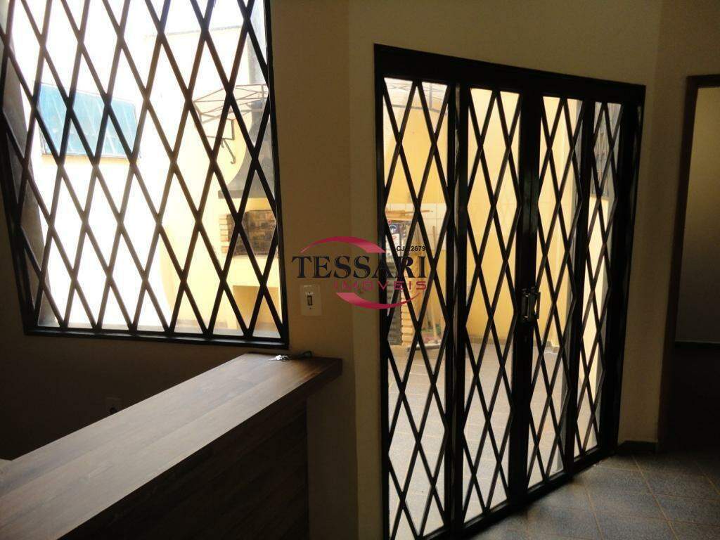 Casa com 3 quartos à venda, 230m² — foto 6 de 23