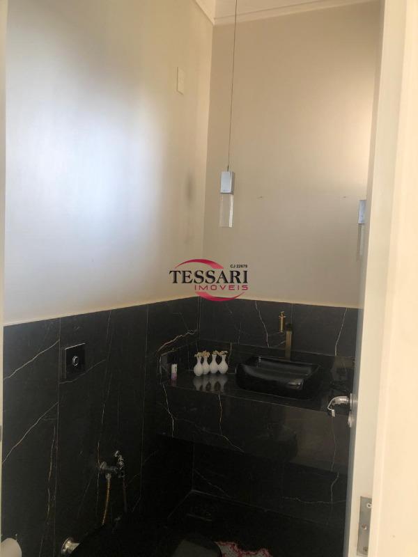 Casa de Condomínio com 3 quartos à venda, 257m² — foto 12 de 30