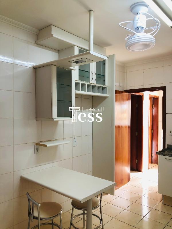 Apartamento com 3 quartos à venda, 125m² — foto 13 de 25
