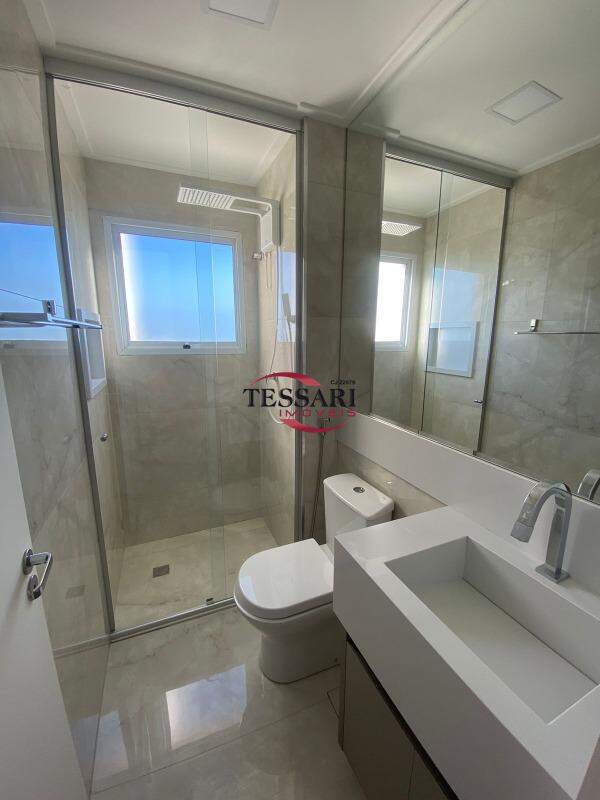 Apartamento com 2 quartos para aluguel, 64m² — foto 18 de 21