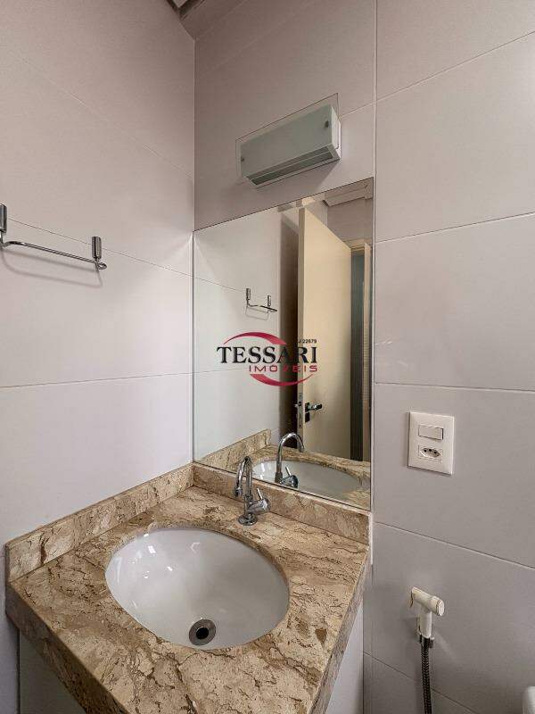 Apartamento com 3 quartos à venda, 80m² — foto 22 de 24