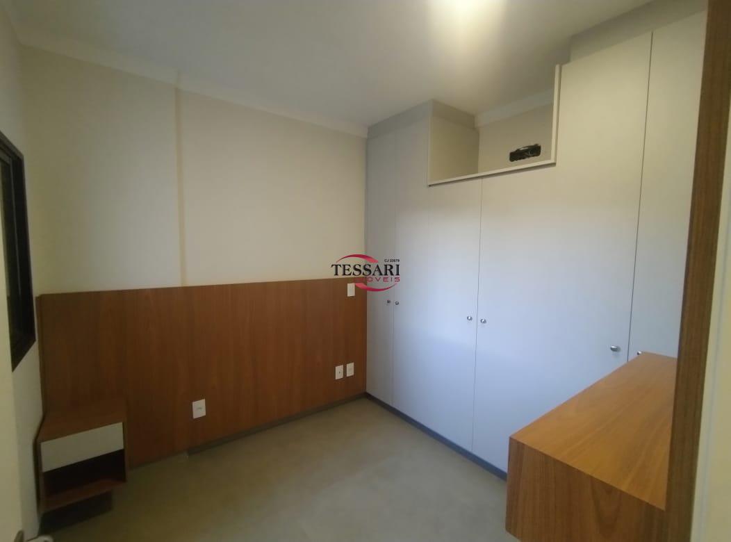 Apartamento com 3 quartos para aluguel, 90m² — foto 12 de 25
